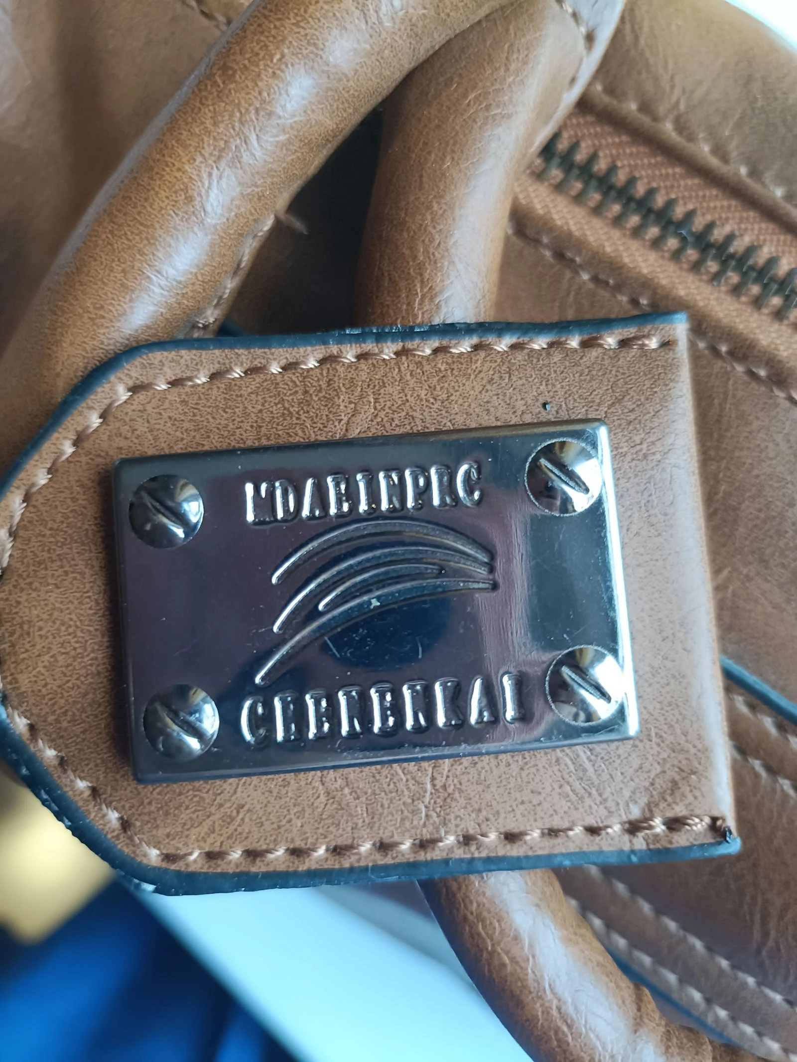 Tas – photo 4